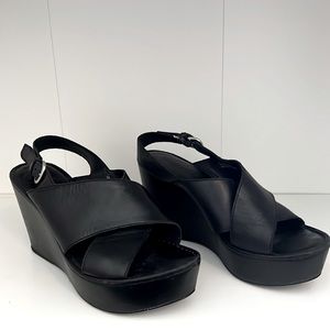 Born platform wedge heels black size 7